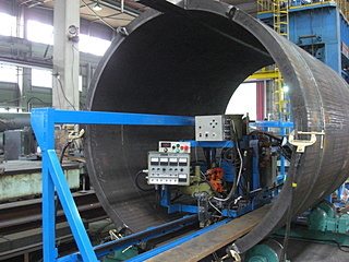 大径鋼管内面サブマージ溶接機